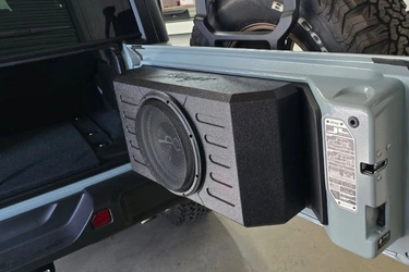 Custom tailgate subwoofer installed by SounDelux in San Diego for enhanced Jeep audio performance.
